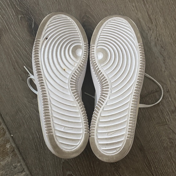 Nike Platform Air Force 1 - Picture 4 of 6